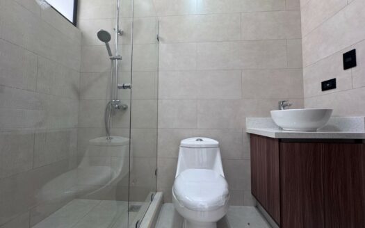 Tres Ríos: Estrene Casa en Condominio con 4 Habitaciones + 3 Baños Completos. #146193