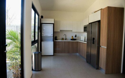 Casa Nueva de 178 m² con 4 HB a 5 min Santa Cruz COD:147310