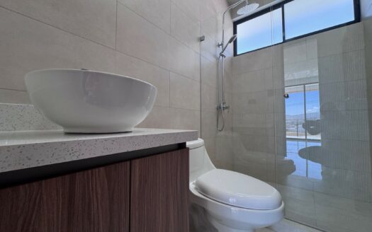 Tres Ríos: Estrene Casa en Condominio con 4 Habitaciones + 3 Baños Completos. #146193