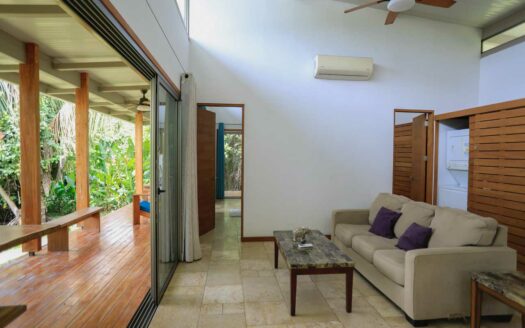 Villa con Vista al Mar + Guest House en 5.426 m² a 5 Min de Playa Santa Teresa 🌊 COD:147057