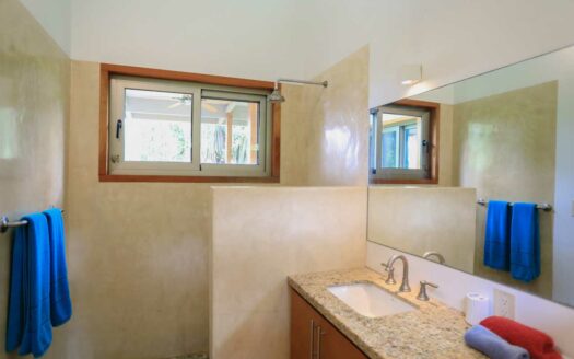 Villa con Vista al Mar + Guest House en 5.426 m² a 5 Min de Playa Santa Teresa 🌊 COD:147057