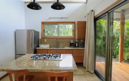 Villa con Vista al Mar + Guest House en 5.426 m² a 5 Min de Playa Santa Teresa 🌊 COD:147057