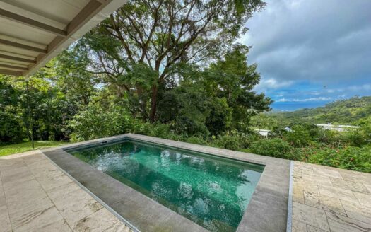 Villa con Vista al Mar + Guest House en 5.426 m² a 5 Min de Playa Santa Teresa 🌊 COD:147057