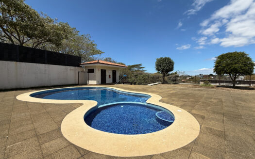 Remate Bancario!!! Oportunidad de Hermosa Casa en Exclusivo Condominio en San Vicente de Moravia COD 146414