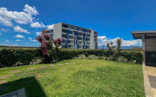 Apartamento En Venta En San Pedro, Amueblado Con 2 Parqueos y Bodega cod.C146273