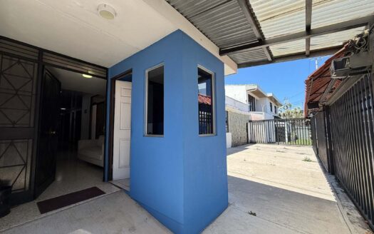 Edificio En Venta En San Pedro Montes De Oca Con Amplio Parqueo Y Ubicación Estratégica cod.147429