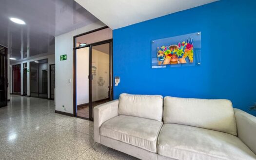 Edificio En Venta En San Pedro Montes De Oca Con Amplio Parqueo Y Ubicación Estratégica cod.147429