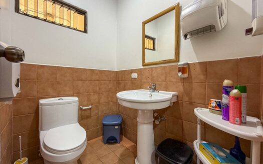 Edificio En Venta En San Pedro Montes De Oca Con Amplio Parqueo Y Ubicación Estratégica cod.147429