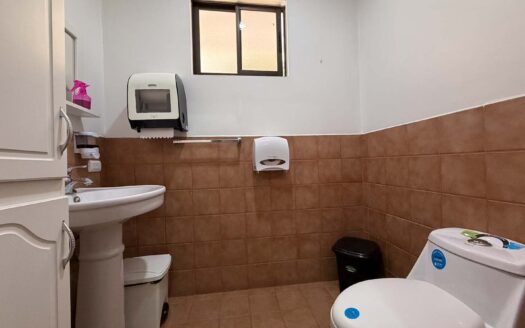 Edificio En Venta En San Pedro Montes De Oca Con Amplio Parqueo Y Ubicación Estratégica cod.147429