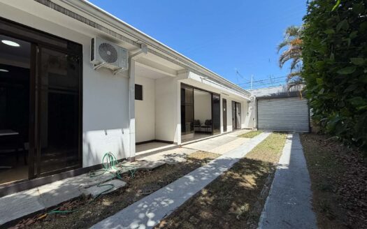 Edificio En Venta En San Pedro Montes De Oca Con Amplio Parqueo Y Ubicación Estratégica cod.147429