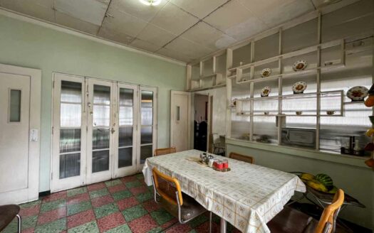 Casa en venta en Barrio Francisco Peralta con uso mixto y amplio terreno COD#C146710