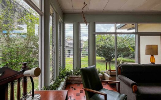 Casa en venta en Barrio Francisco Peralta con uso mixto y amplio terreno COD#C146710