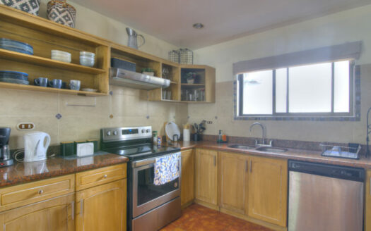 🌊 Casa Frente al Mar en Venta en Jacó | 4 Habitaciones | Piscina Privada | Comunidad La Flor Cod.146779