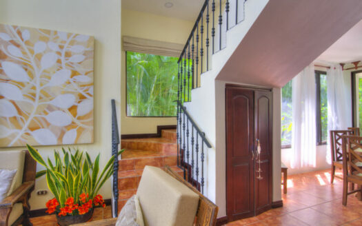 🌊 Casa Frente al Mar en Venta en Jacó | 4 Habitaciones | Piscina Privada | Comunidad La Flor Cod.146779