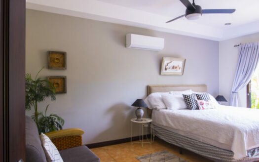 🌊 Casa Frente al Mar en Venta en Jacó | 4 Habitaciones | Piscina Privada | Comunidad La Flor Cod.146779