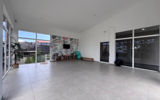 Curridabat: Apartamento en Alquiler Semiamueblado con 3 Habitaciones en Condominio Monte Alto. #146305