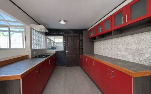 Venta de Propiedad con Uso de Suelo Mixto, Ubicada en Zona Comercial, Ideal Para Inversión o Desarrollo, en Llorente de Tibás COD 146288