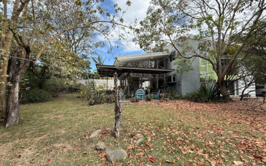 Venta de Propiedad con Uso de Suelo Mixto, Ubicada en Zona Comercial, Ideal Para Inversión o Desarrollo, en Llorente de Tibás COD 146288