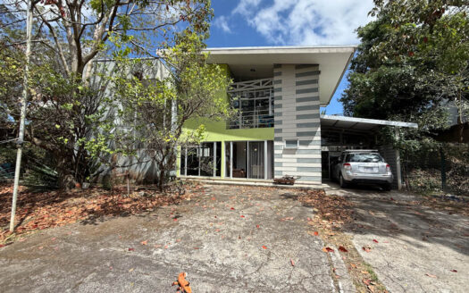 Venta de Propiedad con Uso de Suelo Mixto, Ubicada en Zona Comercial, Ideal Para Inversión o Desarrollo, en Llorente de Tibás COD 146288