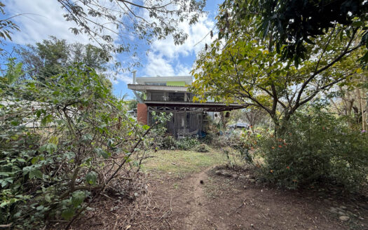 Casa de 2 Plantas, Con Iluminación Natural, en Residencial con Amplia Zona Verde COD 146190