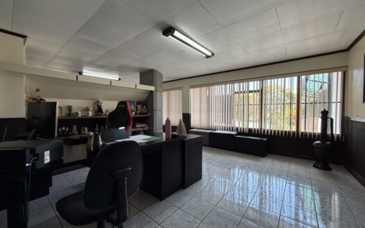 Venta de Hermosa Casa en Residencial Tranquilo y Seguro, muy Cerca del Centro de Coronado COD 147529