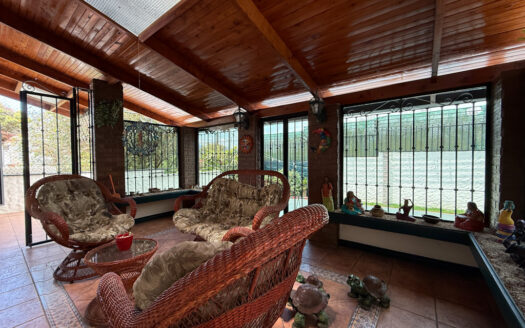 Venta de Hermosa Casa en Residencial Tranquilo y Seguro, muy Cerca del Centro de Coronado COD 147529