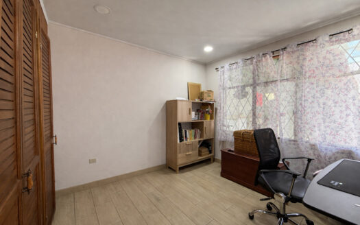 Venta de Casa de una Planta, Cerca de Novacentro, Guadalupe COD 147378