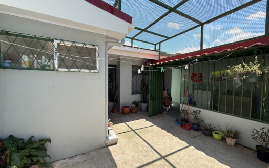 Venta de Casa de una Planta, Cerca de Novacentro, Guadalupe COD 147378