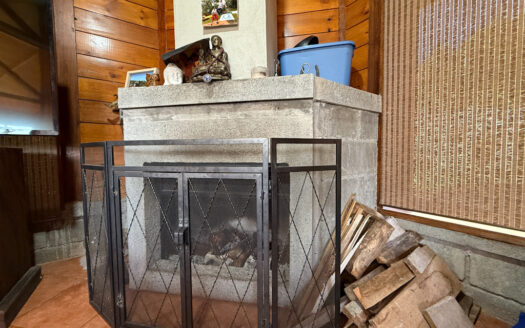 Hermosa Propiedad de Montaña de 4.565 m2, con 3 Cabañas y con paso del Río Agra, en la Zona de Dulce Nombre de Coronado COD 147092