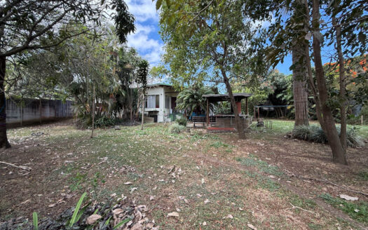 Venta de Propiedad con Uso de Suelo Mixto, Ubicada en Zona Comercial, Ideal Para Inversión o Desarrollo, en Llorente de Tibás COD 146288