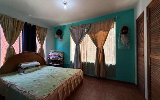 Casa Esquinera de una Planta en Residencial Saint Clare, San Vicente de Moravia COD 146448