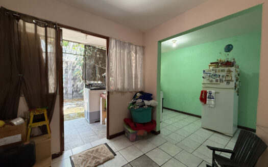 Casa Esquinera de una Planta en Residencial Saint Clare, San Vicente de Moravia COD 146448