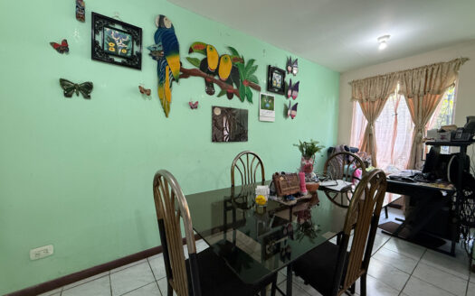 Casa Esquinera de una Planta en Residencial Saint Clare, San Vicente de Moravia COD 146448