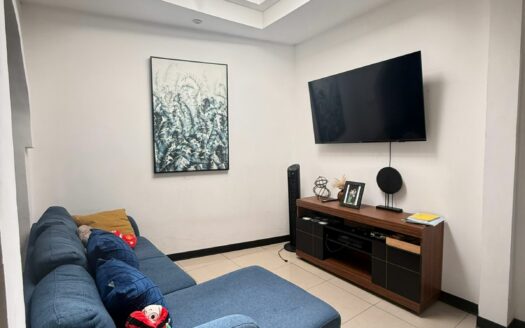 La Oportunidad de su casa cerca de todo está en Escazú, amplia, en Condominio de pocas casas. Cód 146388