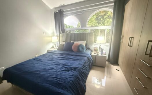 La Oportunidad de su casa cerca de todo está en Escazú, amplia, en Condominio de pocas casas. Cód 146388