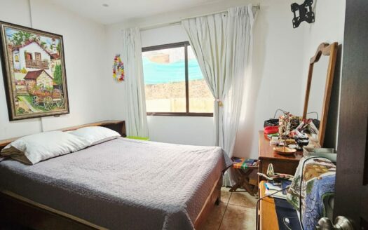 Casa En Venta En Condominio Botánica, Alajuela, Diseño Moderno y Habitación Completa En Planta Baja. COD. 146846