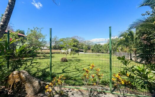 Casa en Venta en La Garita de Alajuela con Quinta de 3.017 m² y 2 Apartamentos.cod.146582
