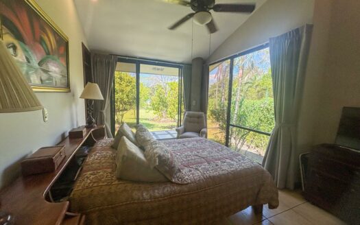 Casa en Venta en La Garita de Alajuela con Quinta de 3.017 m² y 2 Apartamentos.cod.146582