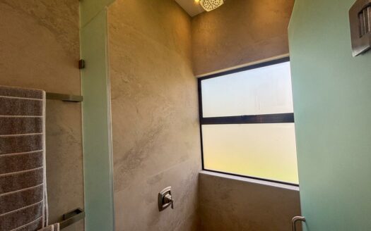 Casa en Venta en Hacienda Los Reyes, La Guácima – Amplio Lote de 930 m².cod.146554