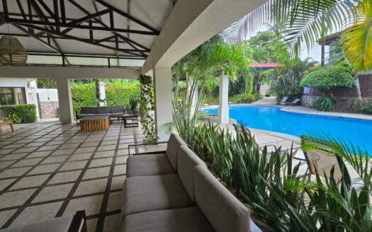 🌊 Casa Frente al Mar en Venta en Jacó | 4 Habitaciones | Piscina Privada | Comunidad La Flor Cod.146779