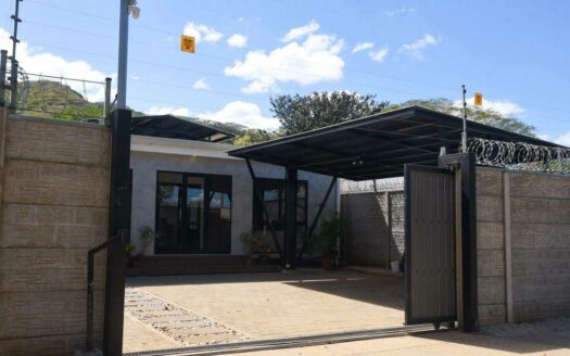 Casa Nueva de 178 m² con 4 HB a 5 min Santa Cruz COD:147310