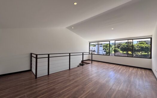 Tres Ríos: Espectacular Casa en Condominio a Estrenar 100% Separada con Espectacular Vista a la Carpintera. #148679