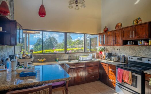 Extraordinaria Finca con 37 Mil Metros en La Angelina. #147787