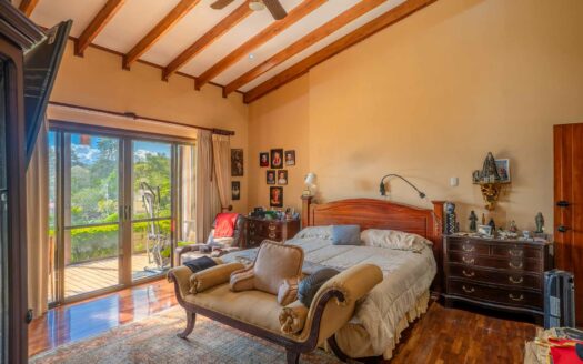 Extraordinaria Finca con 37 Mil Metros en La Angelina. #147787