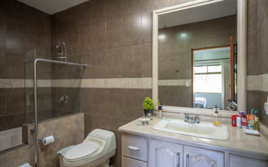 Extraordinaria Finca con 37 Mil Metros en La Angelina. #147787