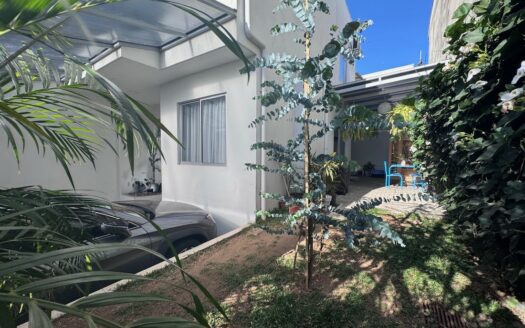 Tres Ríos: Moderna Casa en Residencial Estancia Antigua. #148424