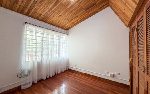 Apartamento En Venta En San Pedro Montes De Oca De 2 Niveles Cerca De Universidades cod.148297