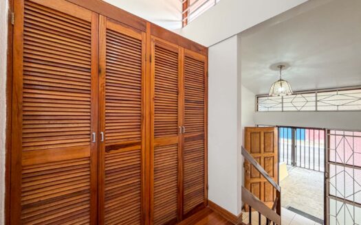 Apartamento En Venta En San Pedro Montes De Oca De 2 Niveles Cerca De Universidades cod.148297