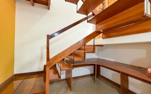 Apartamento En Venta En San Pedro Montes De Oca De 2 Niveles Cerca De Universidades cod.148297