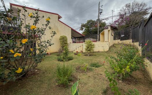 Apartamento En Venta En San Pedro Montes De Oca De 2 Niveles Cerca De Universidades cod.148297